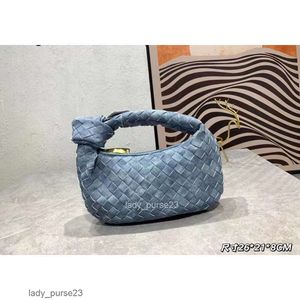 Diseñador Dumpling Bolsos de noche azules Bolso de cuero Jodie Bolso tejido a mano con cena de mezclilla Tendencia de cuero de vaca Tote fresco Venetas Bvbag Teen Jodies 1lfr