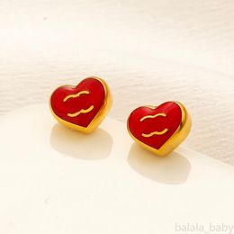 Pendientes de diseñador Joyas chapadas en oro Letras Pendientes de tuerca Marca Corazón Ama Pendiente de mujer 20 Estilo