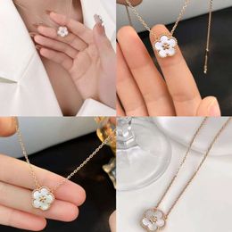 Pendientes de diseño Encanto de trébol de 4/cuatro hojas Edición alta Collar de flor de ciruelo Pulsera Aretes Nuevo grado Chapado grueso K Oro rosa Fritillaria blanca Clavícula