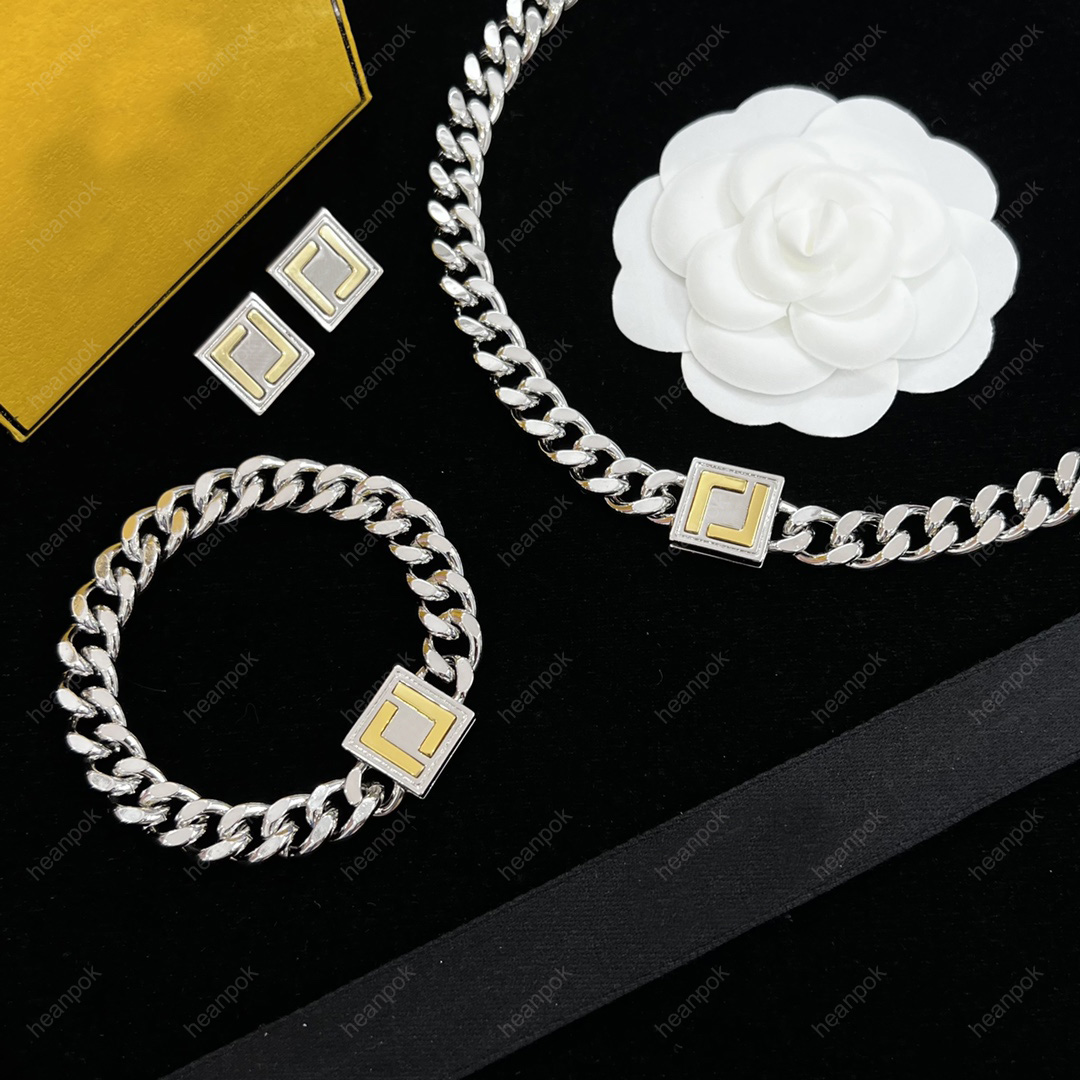 Diseñador Pendientes Pulseras Collar de plata Cadena de joyería Carta de lujo Colgante F Pulsera para mujeres Hombres Pendientes Accesorios Bijoux con caja