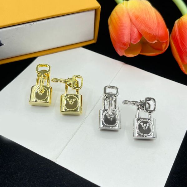 Pendientes de diseñador Classic Gold Silver Lock Letter Letter Ear Drop de acero inoxidable Estudio de orejas Mujeres Jewerlry Fiesta de bodas Regalo