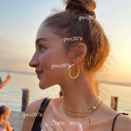 Boucles d'oreilles design grand cercle incolore clip d'oreille titane acier plaqué or boucles d'oreilles Instagram minimaliste hip hop anneau goujons