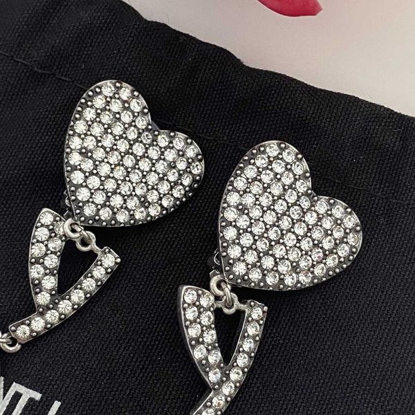 Boucles d'oreilles de créateurs SL Luxe Top Same Love Clip d'oreille avec réseau Ins exagéré Tempérament rouge Long Clip d'oreille Accessoires Cadeaux de la Saint-Valentin Bijoux de haute qualité