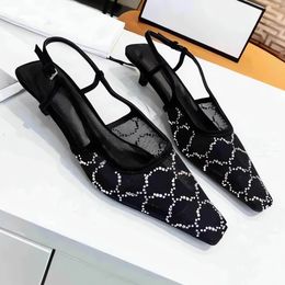 Designer geborduurde hakken luxe slingback sandalen middenhakken mode klassiekers kleding schoenen dames slippen op lint sandaal