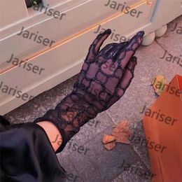 Guantes de encaje bordados de diseñador Guantes con letras elegantes Estampado clásico Protector solar Manoplas para conducir Guante Mujer Elegante Guante de malla largo y corto Vestido de fiesta para dama