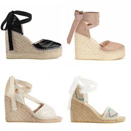 Designer Espadrille Sandalen Hoge Hakken Slippers Stro Geweven Sandaal Mode Sleehak Vrouwen Slides Zomer Klassieke Open Teen Jurk Schoen Met Doos NO037