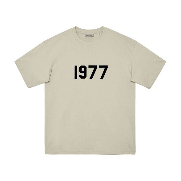 Designer Essen Shirt Tials Mens T-shirt à manches courtes à manches à manches décontractées Essneial Tees Summer Essen Fg Tees 1977 Luxury Prints Lettre T-shirt