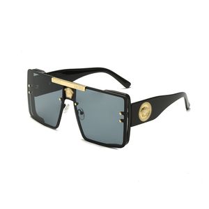 Designer Zonnebrillen Heren Vierkante Zonnebril Retro Dames Luxe Zonnebril Heren UV400 Goggle Hoge Kwaliteit Dragen Comfortabel Reizen Strand Drive 2023