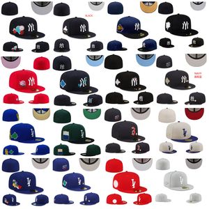 Designer Fashion 48Colors Classic Fitted Hat Classic Sport Eam Eam Navy Blue Color Baseball Hip Hop Capes fermées Full Fermed Chapeau Stitch Heart Hustle Flowers Snapback Chapeaux 7-8