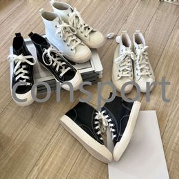 Designer Fashion Casual Loewelies Chaussures Chaussures de biscuit haut de gamme Doublure en cuir / Baskets de doublure moelleuses Semelle souple Intérieur surélevé Femmes Chaussures de sport de luxe Marque 8B