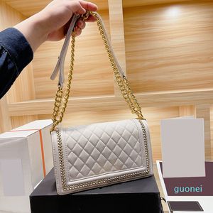 Designer Fashion Caviar Flap Bags Gewatteerde Elegante Vrouwen Outdorr Street Luxe Zwart / Wit / Rood 26cm Koppeling Handtassen N5525