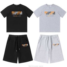 Vêtements de mode de créateurs Survêtements pour hommes T-shirts T-shirts Chemises Shorts Trapstar Orange Gris Serviette Brodé Shorts à manches courtes Set High Street Hip Hop Cotton Casu