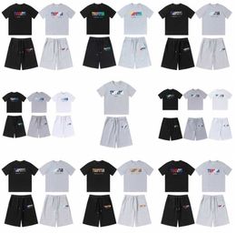 Ontwerper Mode Kleding T-shirts T-shirt Trapstar Rainbow Gradiënt Handdoek Geborduurd Short Sleeve Short Loose Fit Sport Casual Set Katoen Tidal flow design 657ess