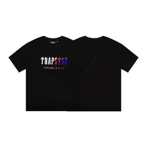 Diseñador de ropa de moda Camisetas camiseta trapstar Gradient Printing Classic Letter Small Fashion Brand High Street Style Camiseta de manga corta para hombre y mujer Para la venta