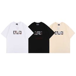 Diseñador de ropa de moda Camisetas Camisetas Niche Trendy Brand Kith Floral Classic Box Tee Floral Square Impreso Camiseta de manga corta Algodón Streetwear Ropa deportiva Tops