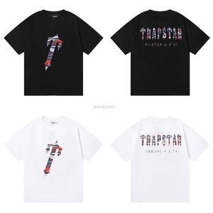 Designer Fashion Clothing Tshirt Tees Trendy Trapstar Rouge Camo Lettre Impression Pur Coton Lâche Couple Tshirt À Manches Courtes Underlay Luxe Casual Coton Streetwe