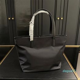 Дизайнерская модная сумка Классическая модная сумка через плечо большой емкости Знак Нейлоновая сумка для подмышек
