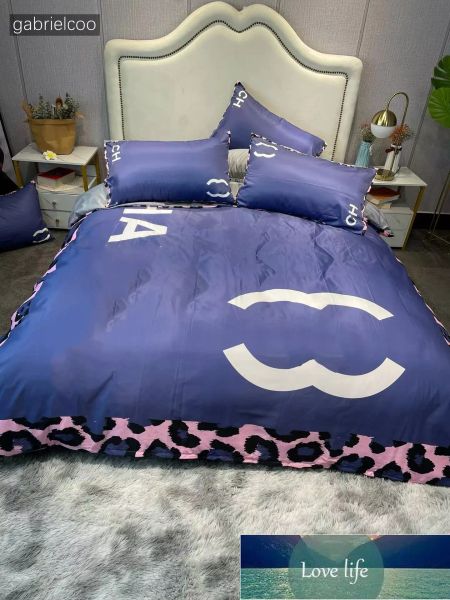 Diseñador Fashion Sedding de cama de seda con logotipo estampado clásico de verano Cool Viveta Cubierta de almohadilla de almohada de sábana de 4 piezas