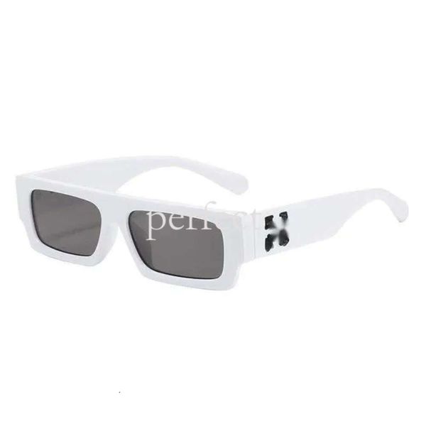 Designer Mode Luxe Offs Blanc Cadres Lunettes De Soleil Style Carré Marque Lunettes De Soleil Fending Flèche X Cadre Lunettes Tendance Lunettes De Soleil Lumineux Sports Voyage Sunglasse 322