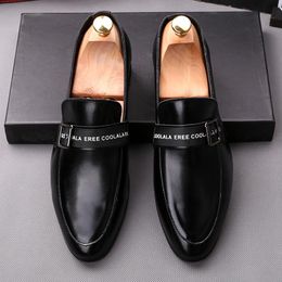 Designer Fashion Men's Black Point Rivet Slivet on Oxford Flats Chaussures décontractées Robe de mariée Footwear Zapatillas Hombre
