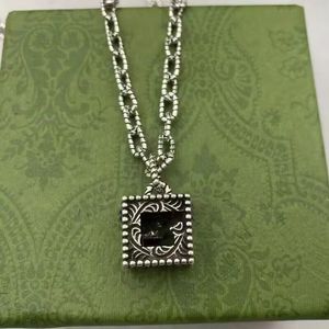 Collier de mode de créateur chaîne ras du cou en argent 925 plaqué laiton cuivre lettre pendentifs colliers de luxe hommes femmes bijoux de mariage cadeau d'anniversaire