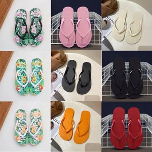 Designer Fashion Outdoor Sandals Platphescules plate-forme classique de plage pincée alphabet imprimé tongs Summer Flat Casual Chaussures 88