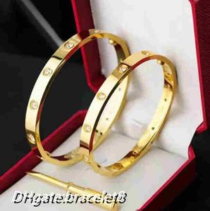 Designer mode schroefarmband luxe sieraden merkarmband 18K verguld titanium staal diamant voor dames heren zilveren klassieke armbanden feestcadeau armbanden