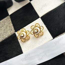 Designer Fashion Sun Flower Goujons De Luxe Or Lettre Boucle D'oreille Creative Printemps Bijoux Femmes Amour Boucles D'oreilles C 925 Argent Stud Avec Box Top