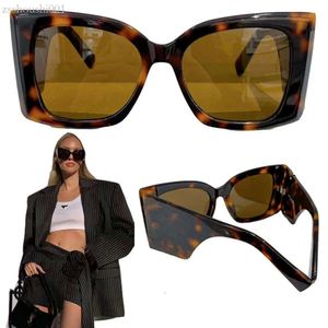 Gafas de sol de diseño de diseñador para hombres y mujeres Black Big Leg Holiday Beach Resort Gafas informales M119/F sin lentes de descanso de la nariz 24B4