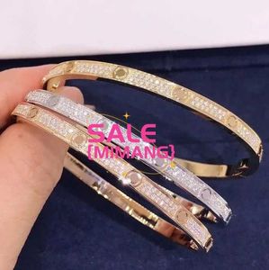 Designer Fashion Femmes Luxe Designer Bracelet 18K Gold Charm Vis Diamants complets Bracelets Bracelets Thin 2 Row Diamonds JWP7