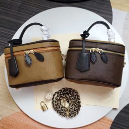 Ontwerper-Mode Dames Mini Schoonheid Case Grooming Essentieel met geweven riem cosmetische tas Grote capaciteit, gemakkelijk te dragen, kan worden ingepakt