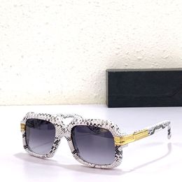 Designer Mode Vrouwen Zonnebril Mannen 607 Koffie Serpentine Decoratief Frame Paar Decoratie Grijs Zomer Outdoor UV400 Goud Zwart CAZ Seizoen zonnebril