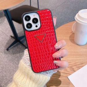 Étuis de téléphone portable en cuir en cuir Crocodile Faux Crocodile pour Apple iPhone 15 13 12 Mini 11 Pro Max 6 7 8 Plus luxury PU Cuir Full-Body Mobile Cell Covers Fundas Coque Red