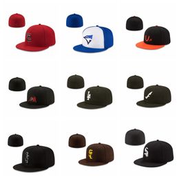 Diseñador Sombreros ajustados baskball Snapbacks gorra de pelota Gorras de fútbol ajustables Todo el equipo Deportes al aire libre Sol bordado Gorra flexible de pescador completamente cerrada con etiqueta original