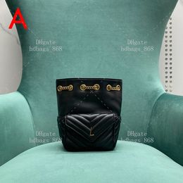 Crossbody Bags Mini Bucket Bag Via versierd met gewatteerde ontwerper Schoudertas Luxe kettingtas Modeschoudertas 10a Mirror 1: 1 Kwaliteit Lambskin met doos WY020