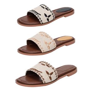 Designer Sandales plates Luxury Slippers Fomens Broider Fashion Flip Flop Lettre pour Summer Beach Slide Ladies Low Talon Chaussures Haute qualité