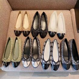 Designer Flats Pumps Ballerina Flat Shoe Ballerines Low Heel Ballet Loafer Dress schoenen Gequilt Classic Beige Black Cotton Tweed Patent Leather Cap Teen Ballet Women