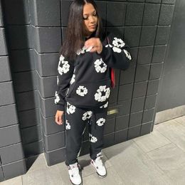 Designer Floral Print Femmes Survêtements Sweat à capuche Vintage Mousse Kapok Imprimé Deux Pièces Tenues Graffiti Lâche Broderie Lettre Vêtements