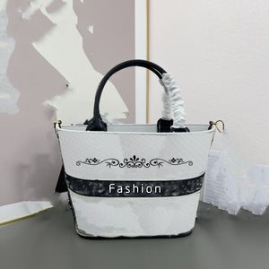 Designer Flower Toes Bag Women Handtassen Canvas geborduurde boodschappentas hoogwaardige mode dame grote capaciteit tassen y8