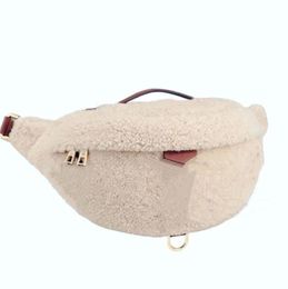 Designer Fluffy Heuptasje Schoudertassen Dames Winter Pluche Heuptas Designer Mode Heren Crossbody Borsttas Fuzzy Schoudertassen Luxe Designer Fanny Pack Portemonnees