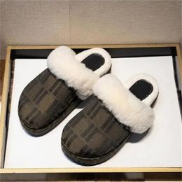 Diseñador Fluffy Slipper Plataforma Zapatillas Scuffs Zapato de lana Cuero real Piel de oveja Piel Clásica Marca Mujeres Diapositivas al aire libre Chaussures Zapatos