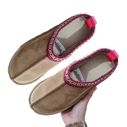 Tasman Slippers Designer Slides Men Femmes Tazz Shoes Australia Mini Platform Boots Fashion Chesnut Sole Sole Sliders EU43