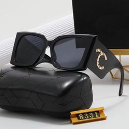 Diseñador para gafas Gafas de sol con letras populares Gafas de mujer Gafas de sol de metal de moda con caja