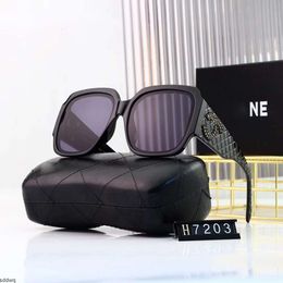 Designer pour les lunettes de soleil de lettres populaires pour femmes lunettes de soleil de mode de mode avec boîte 6color 2024
