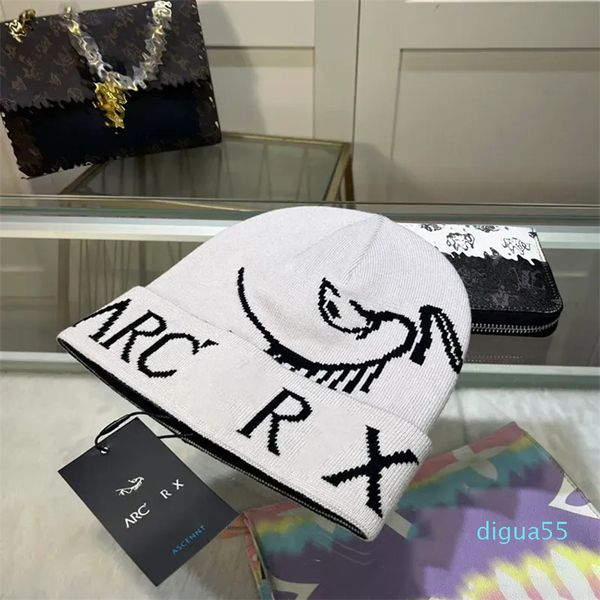 Designer pour femmes hommes sans bords Beanie chapeau imprimé classique mode lettre multicolore automne et hiver bon sympa