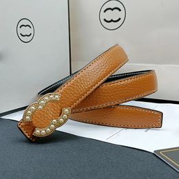 Designer per donna Cintura da uomo Cinture classiche Testa con fibbia in oro con ago piena di perle Larghezza 2,5 cm Taglia 95-115 cm Novità