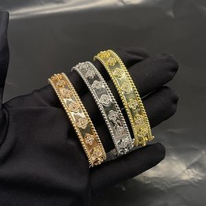 Designer pour les femmes bracelet de trèfle sucré bijoux de bracelet or plaqué en cristal plein diamant chanceux bracelet manchette