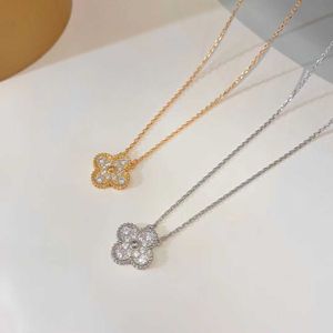 Designer vierbladige klaver luxe topaccessoires voor vrouwen Cleef ketting voor vrouwen verdikt 18K roségoud vol diamant klassieke veelzijdige hangbare hanggouden kraagketen