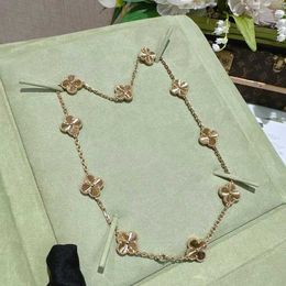 Diseñador de trébol de cuatro hojas Accesorios de joyería de lujo para mujeres Cleef colgante Diez collar de láser de flores de oro