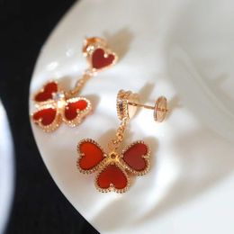 Designer vierbladige klaver luxe top sieraden accessoires cleef gouden witte shell liefde oorbellen rood agaat hartvormige kleine dames uniek ontwerp